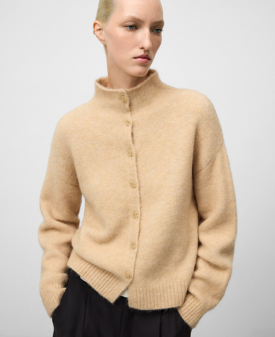 cardigan in maglia con collo a imbuto da donna