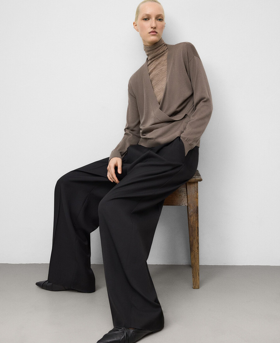cardigan avvolgente in lana merino da donna
