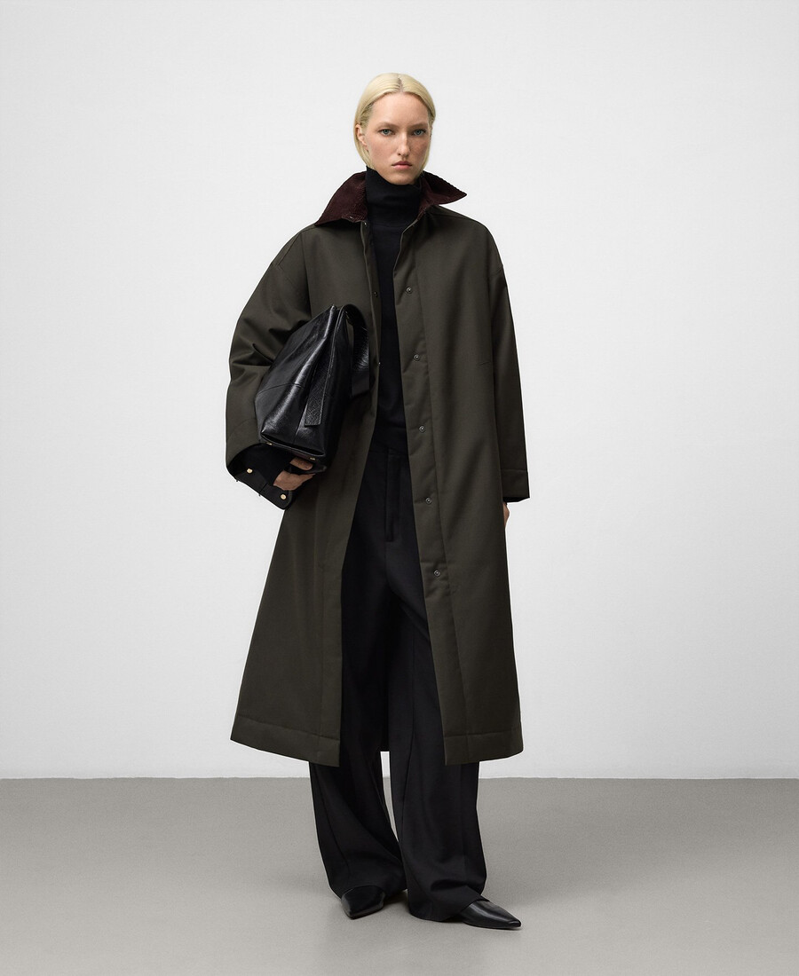 cappotto lungo da donna con collo alla francese