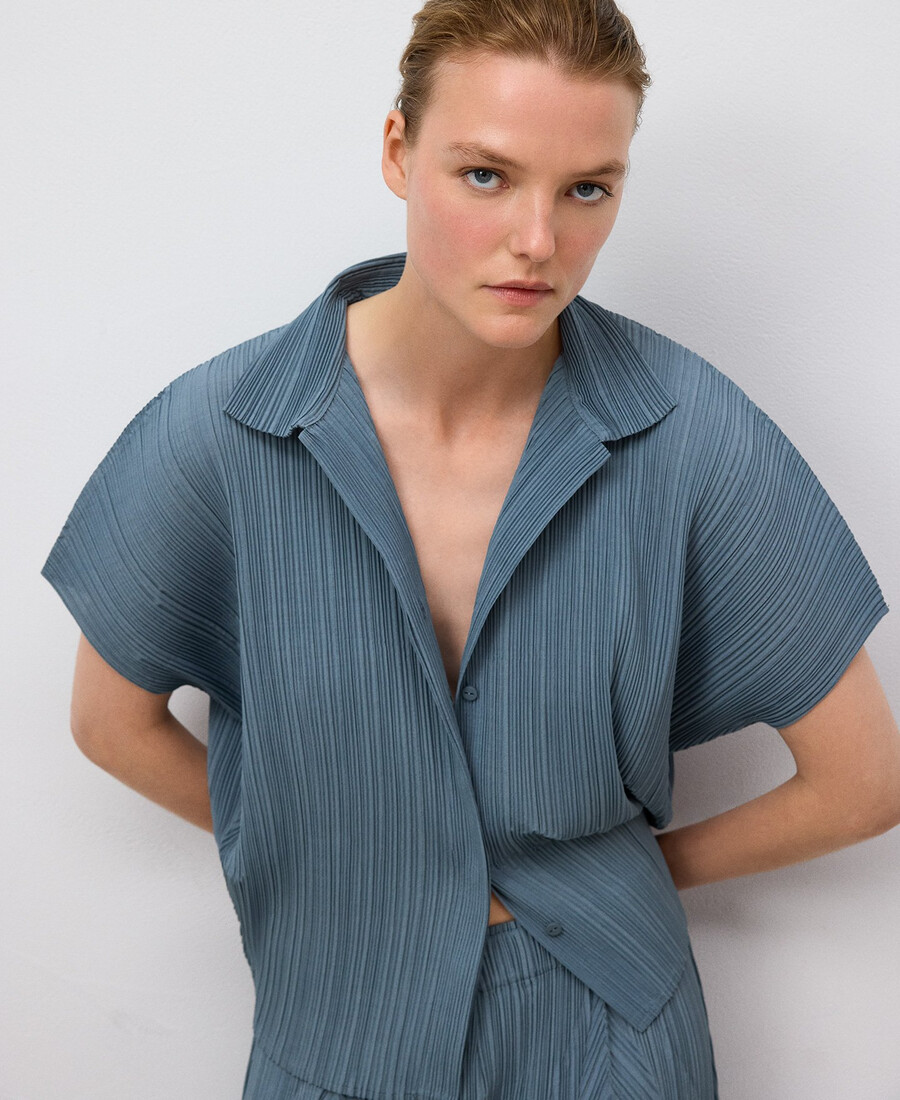 camicia a maniche corte stropicciata da donna