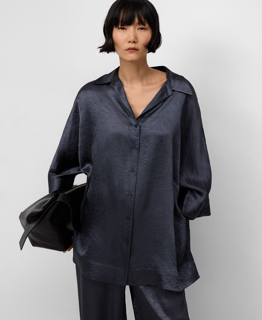 camicia oversize in raso stropicciato da donna