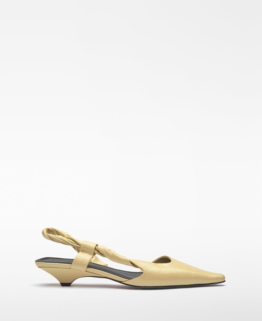 scarpa slingback in pelle con tacco basso da donna