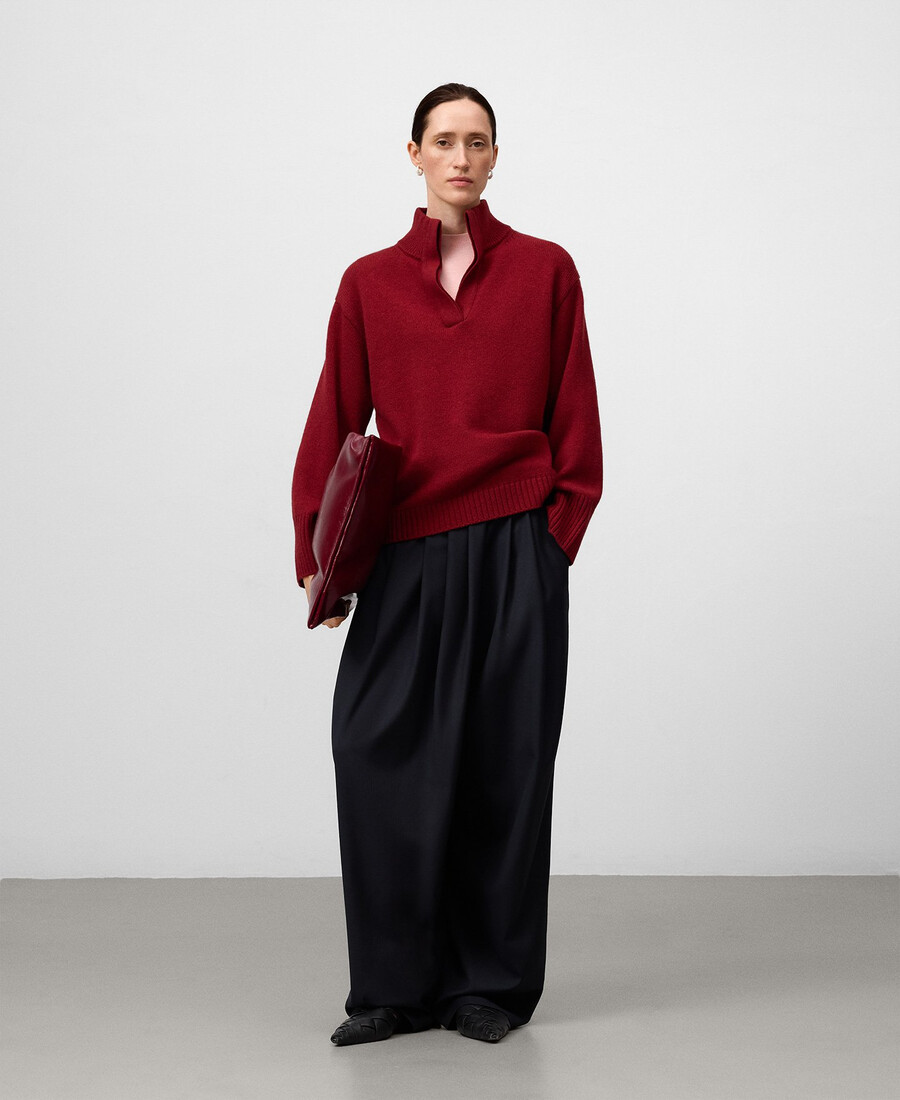 maglione da donna in lana merino con collo a imbuto