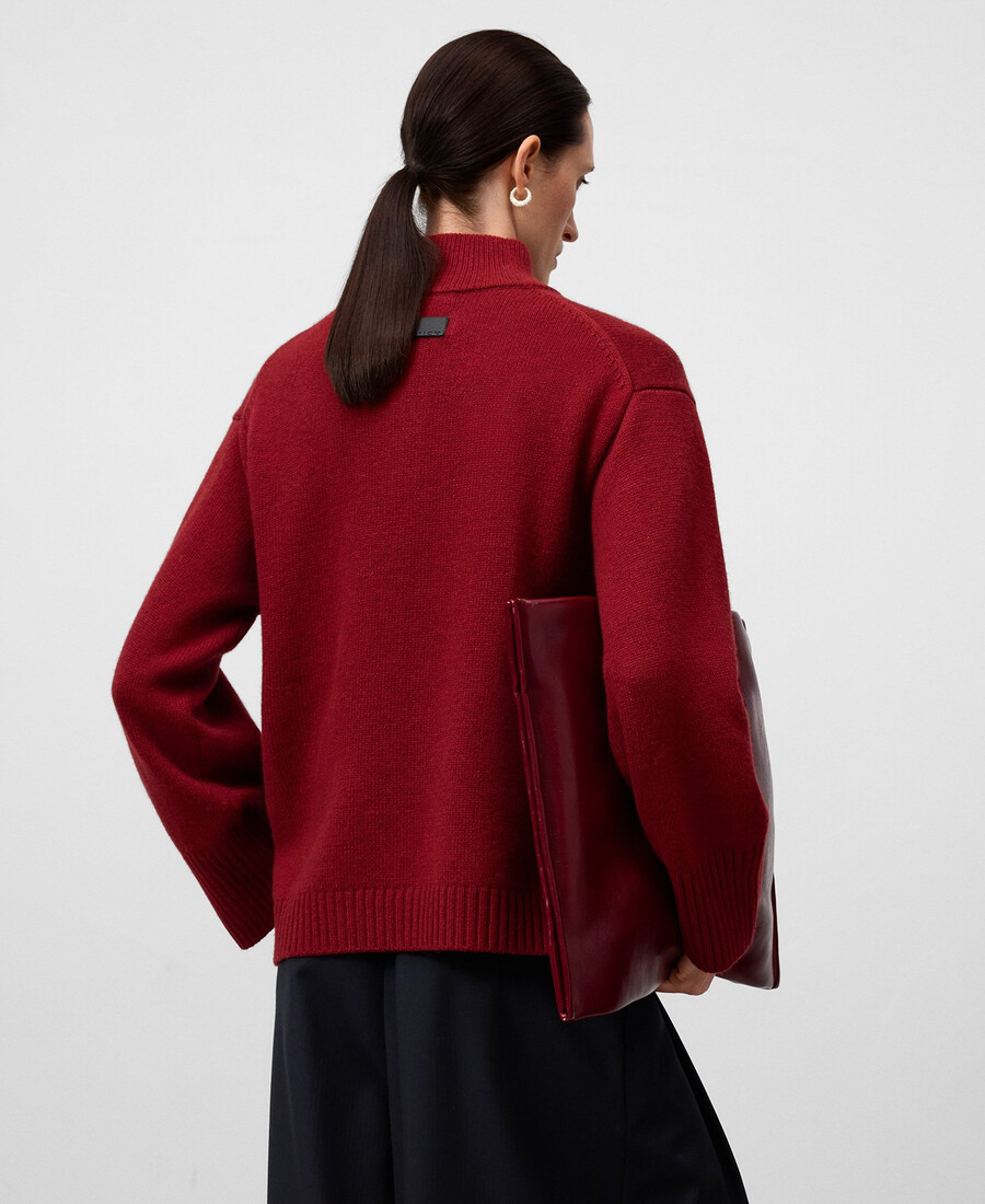 maglione da donna in lana merino con collo a imbuto