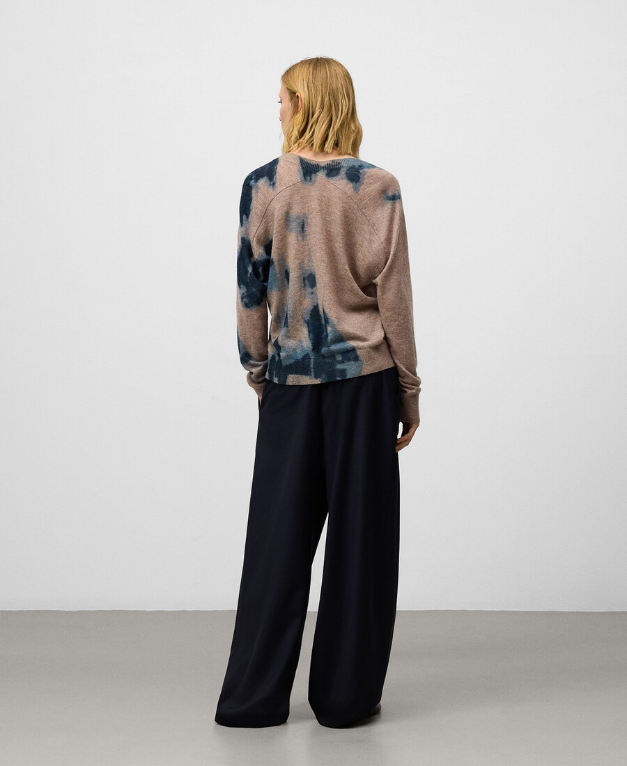 maglione da donna in maglia stampata con scollo a v