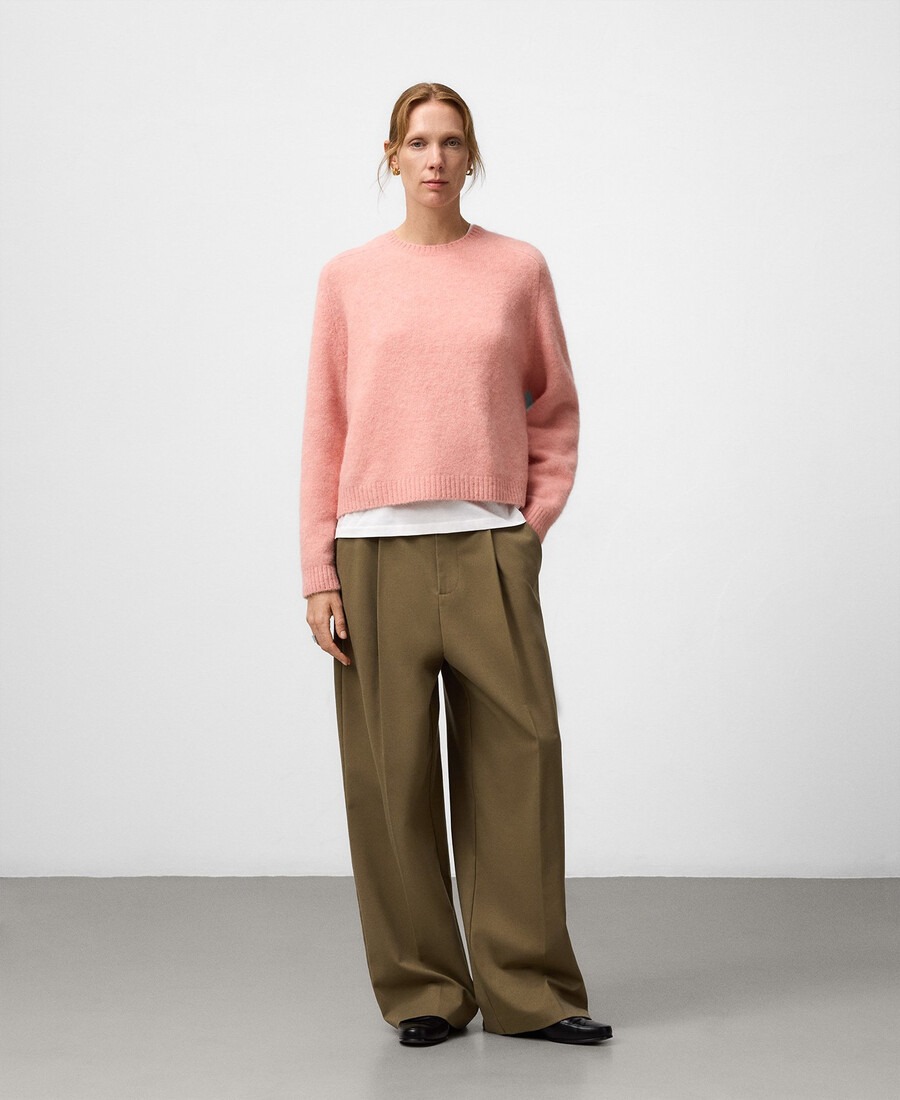 maglione corto da donna in maglia con collo rotondo