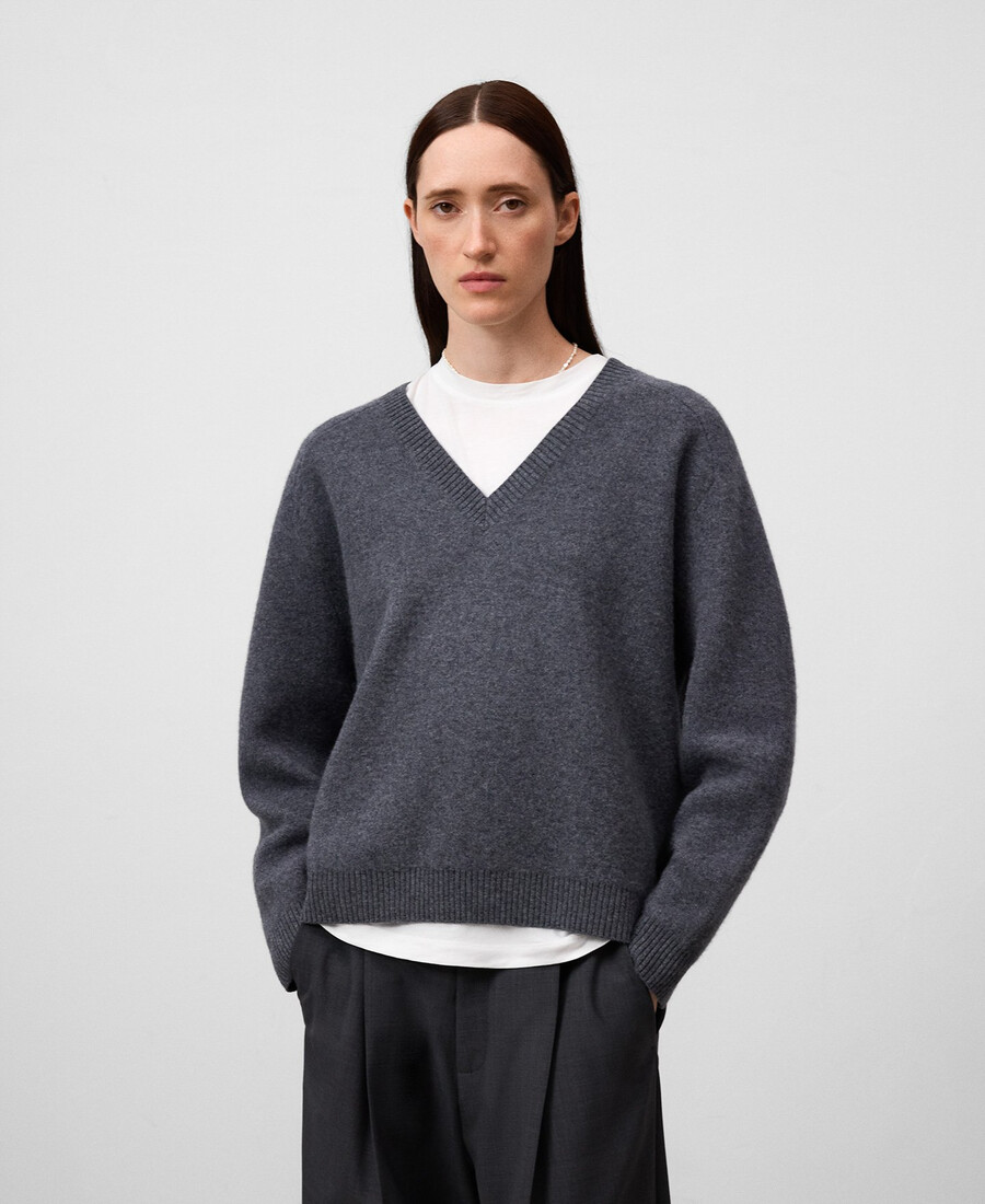 maglione donna in lana con scollo a v