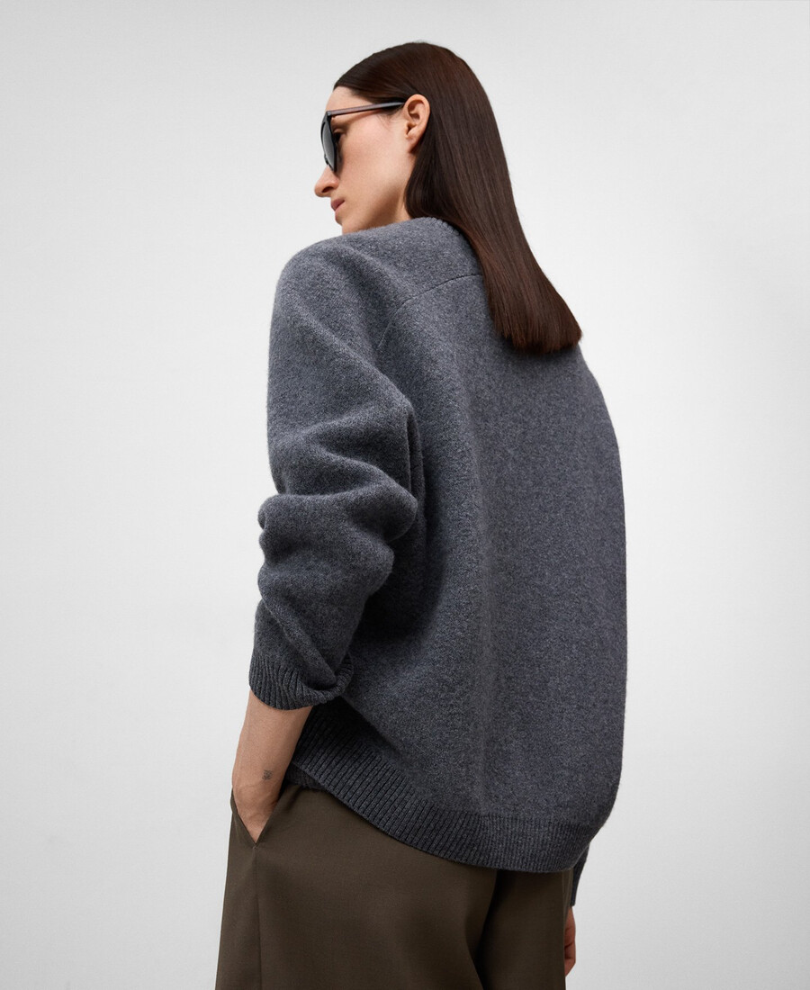 maglione donna in lana con scollo a v