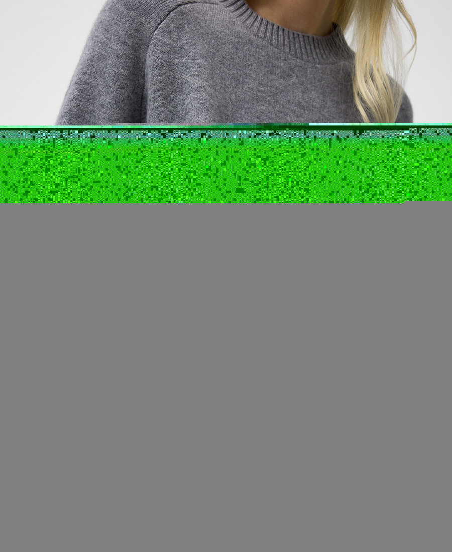 maglione di lana con pezzo di metallo donna