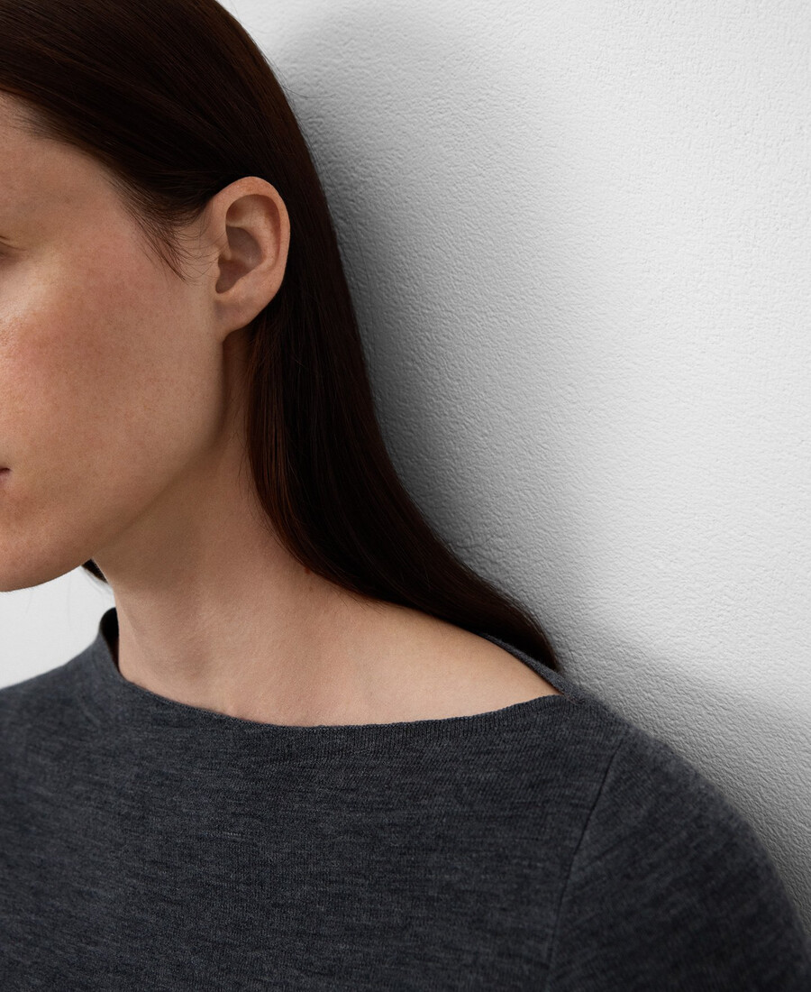 maglione donna in maglia con scollo asimmetrico