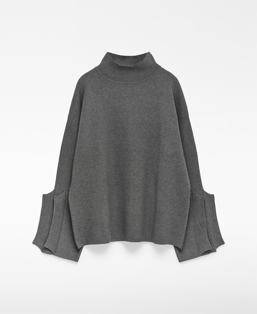 maglione da donna in maglia con maniche plissettate
