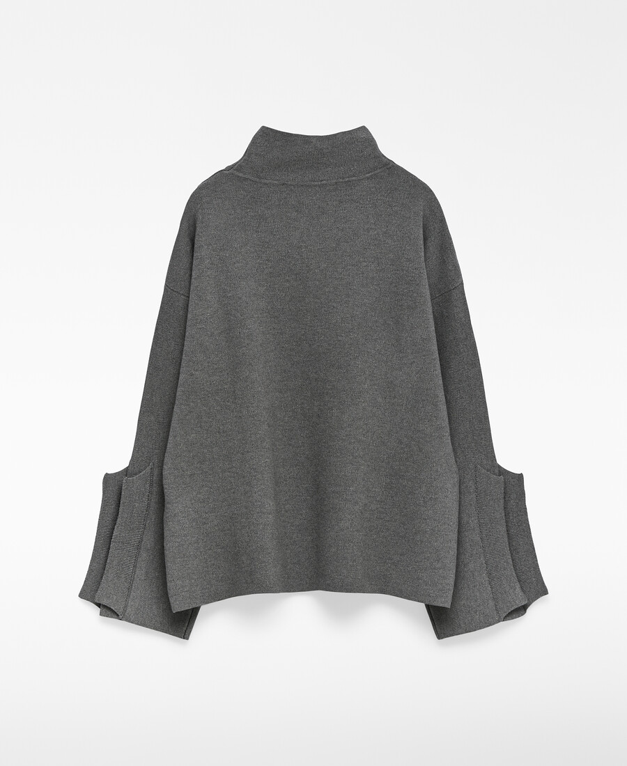 maglione da donna in maglia con maniche plissettate