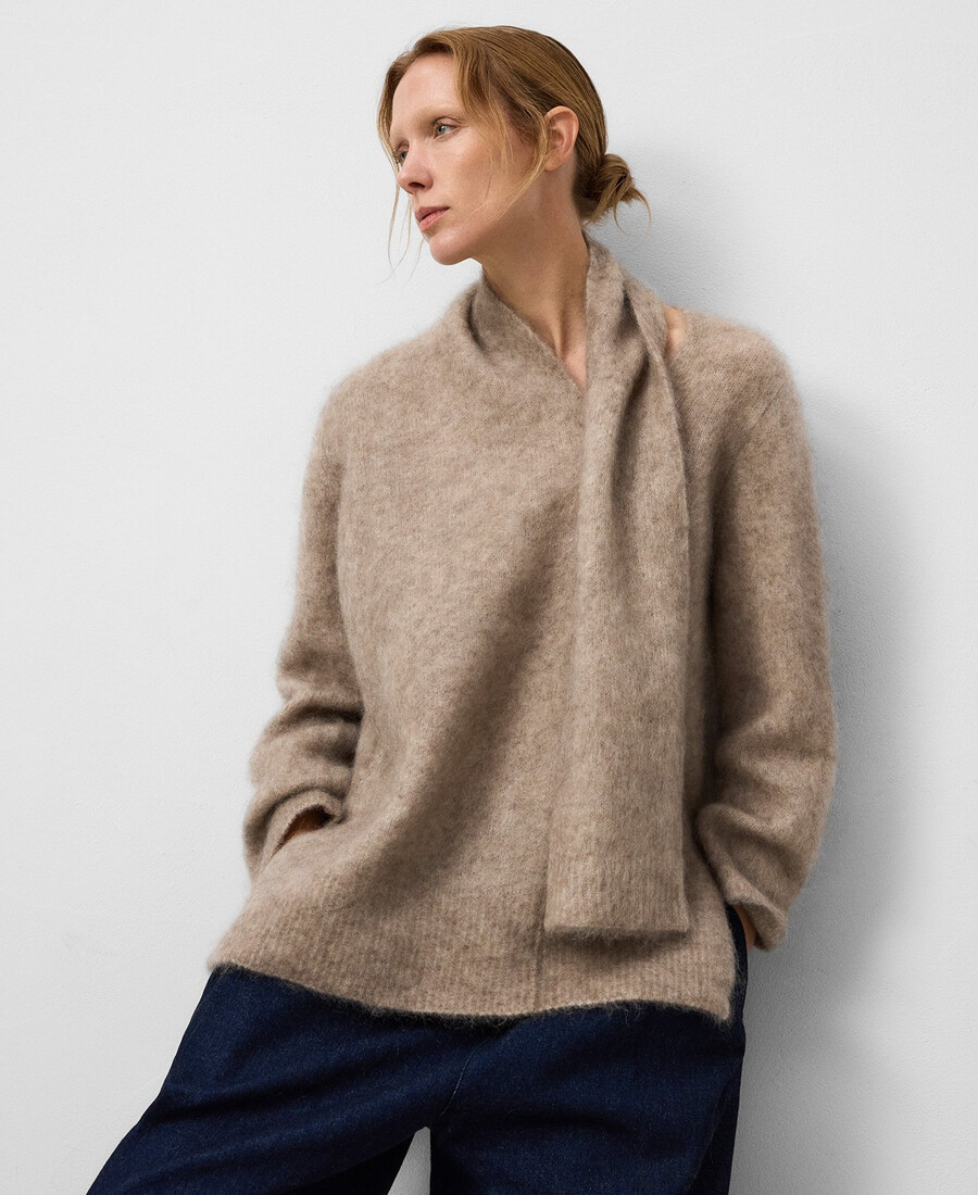 maglione con collo a sciarpa in maglia spazzolata da donna