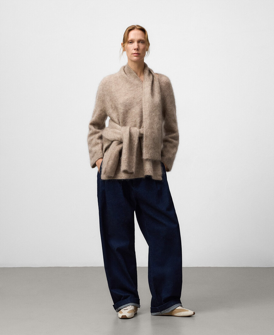 maglione con collo a sciarpa in maglia spazzolata da donna