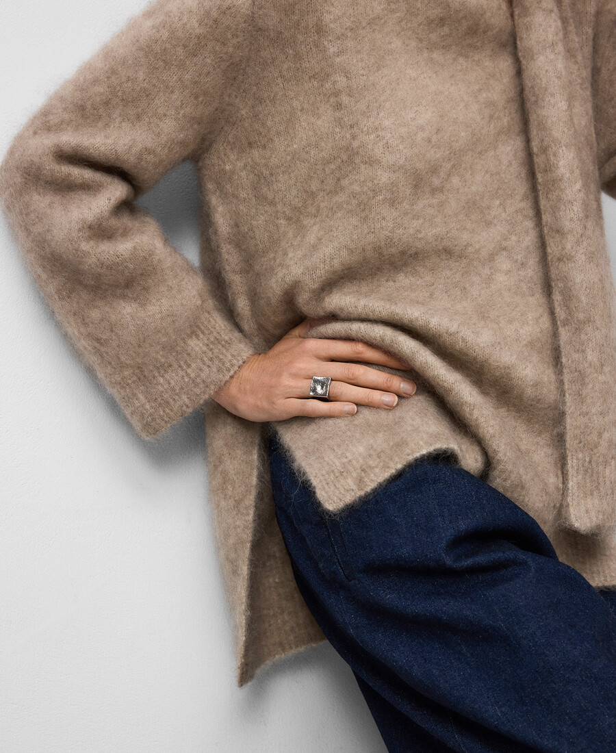 maglione con collo a sciarpa in maglia spazzolata da donna