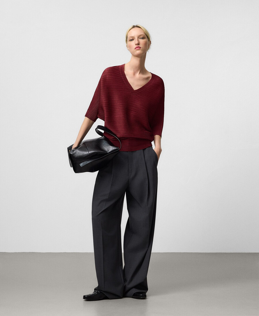 top scollato a v da donna