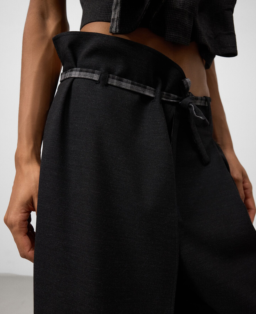 pantaloni asimmetrici combinati donna