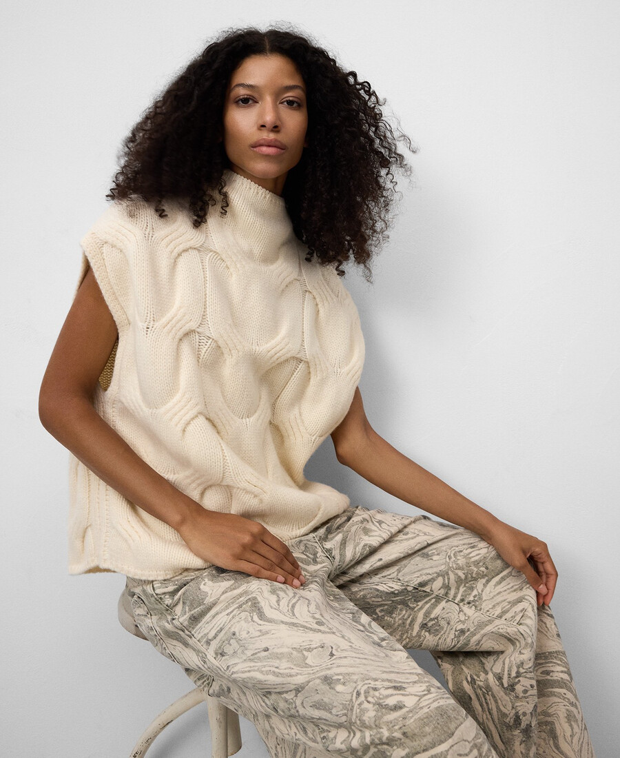 gilet da donna in maglia di lana a trecce