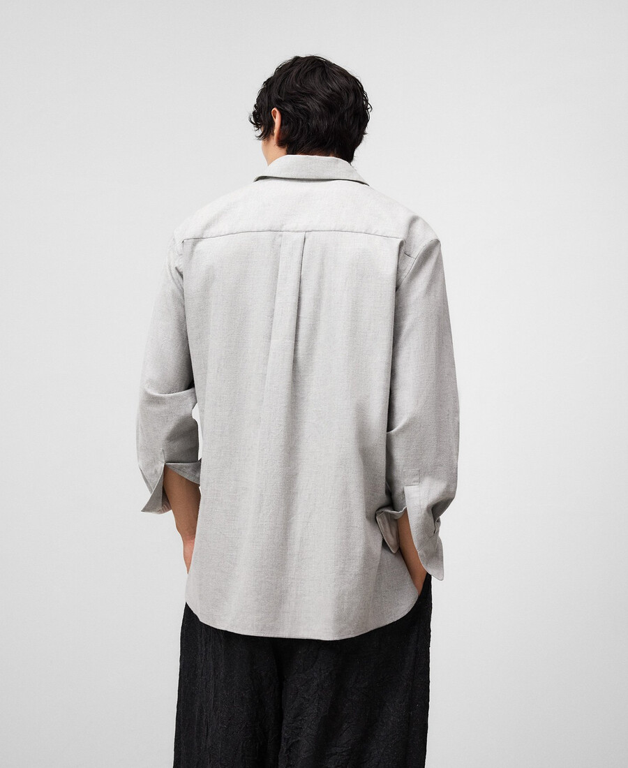 camicia da uomo con colletto alla francese dalla vestibilità comoda