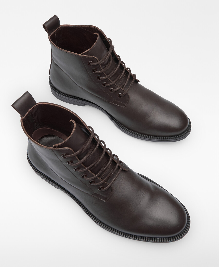 stivaletto in pelle con lacci da uomo