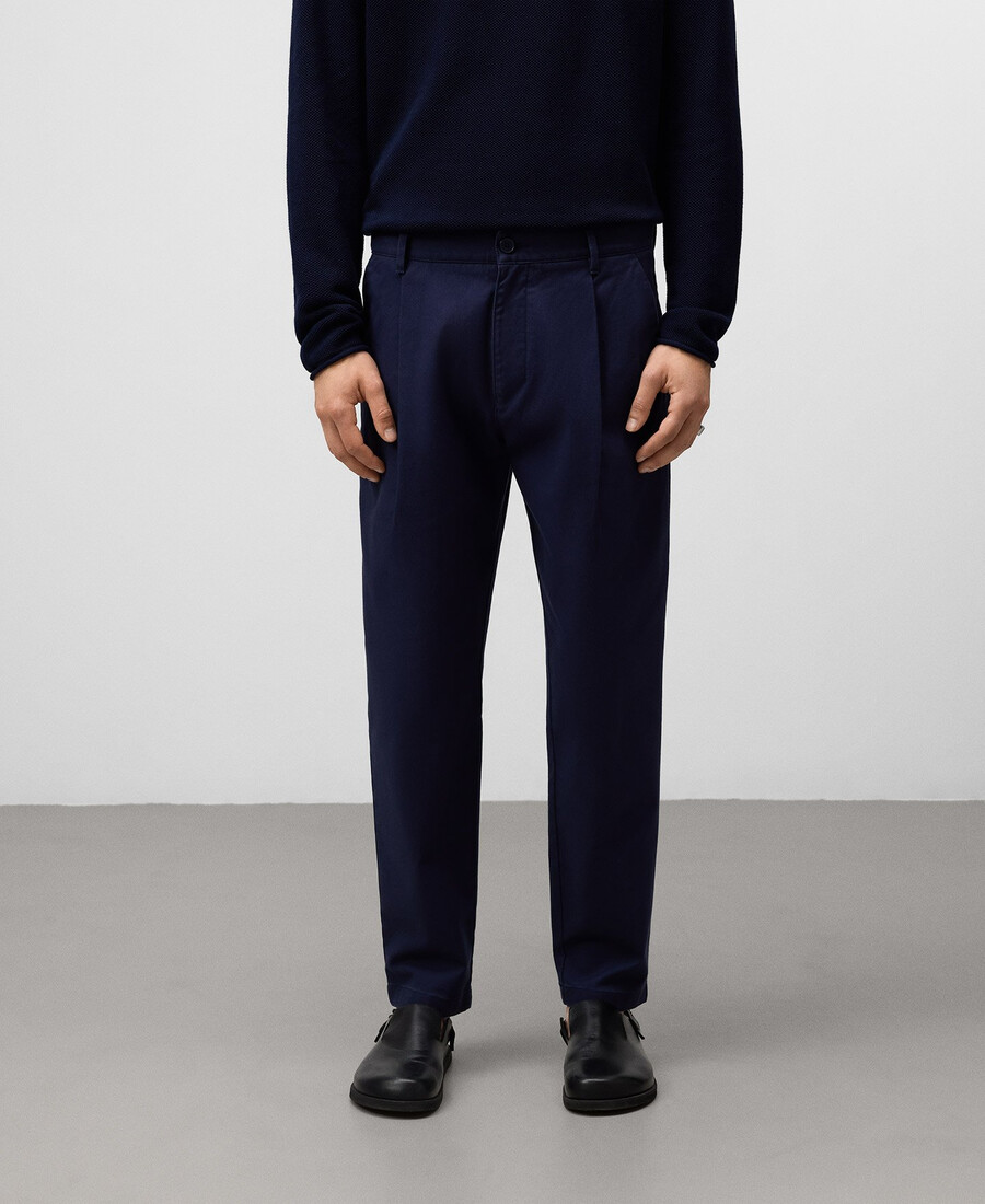 pantaloni uomo in cotone con pieghe