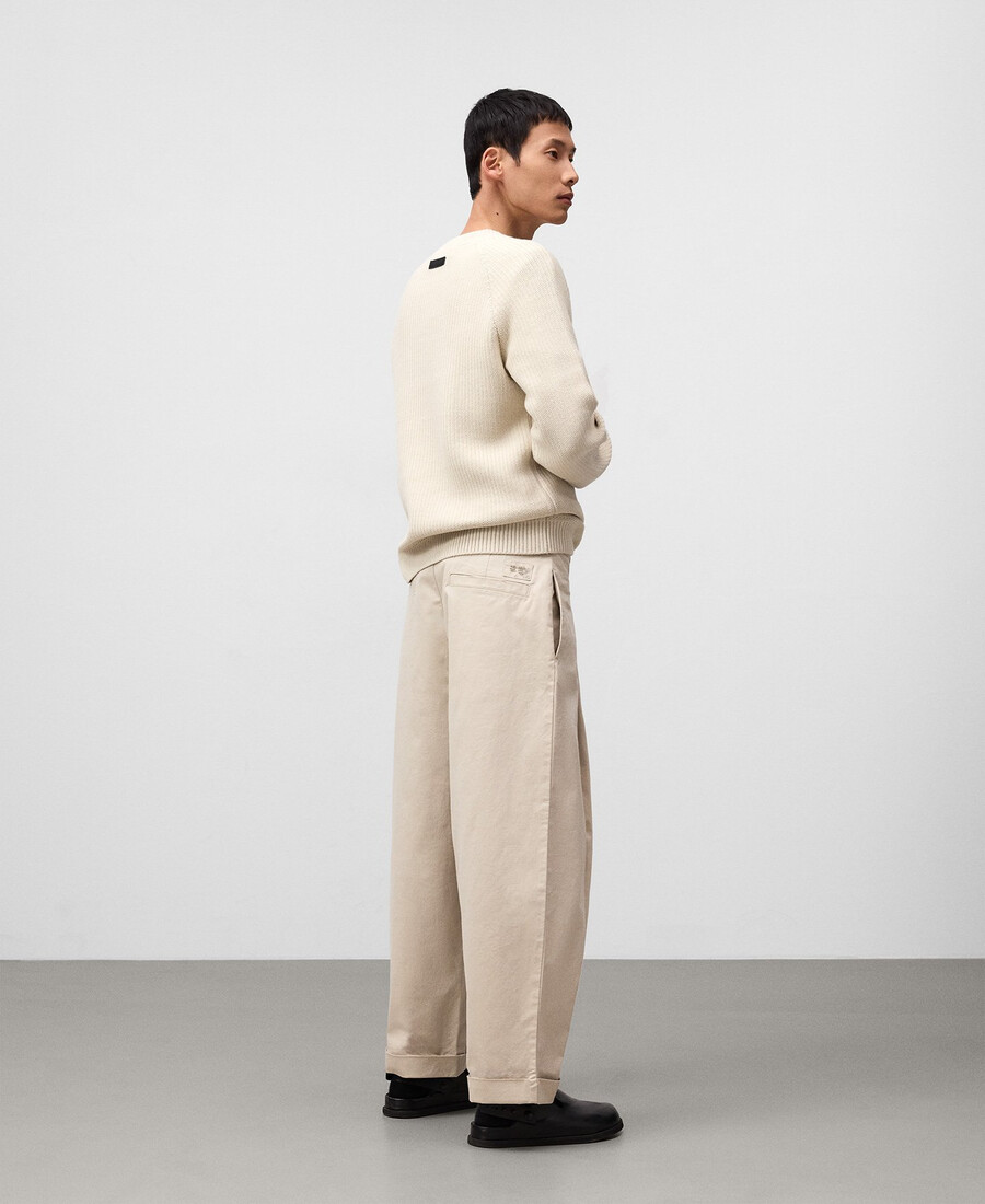 pantaloni dritti con pieghe uomo